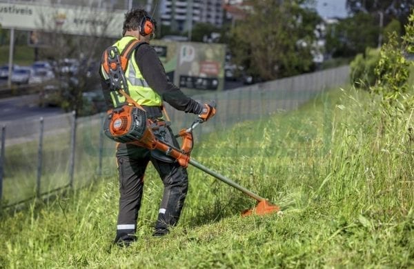 Husqvarna Grass Strimmers & Brush Cutters